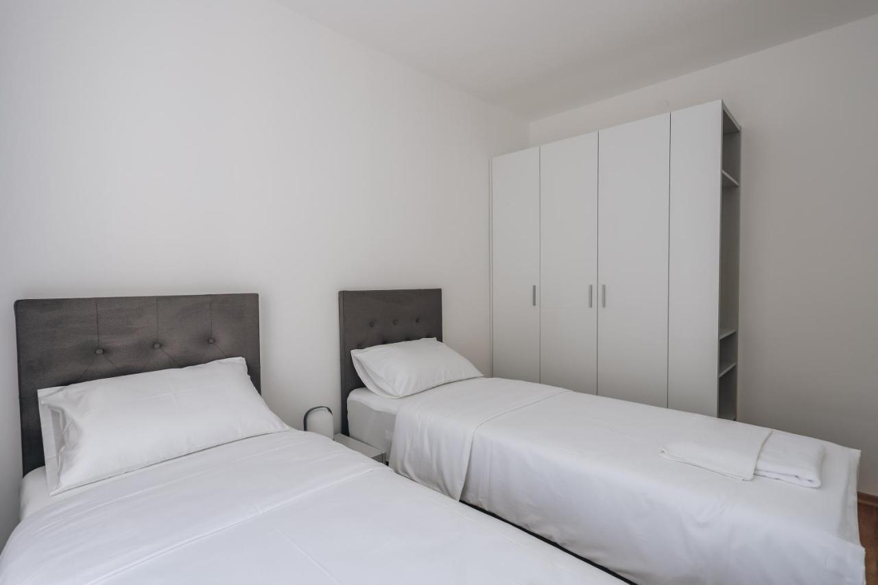 Status-M Apartments Bečići Ngoại thất bức ảnh