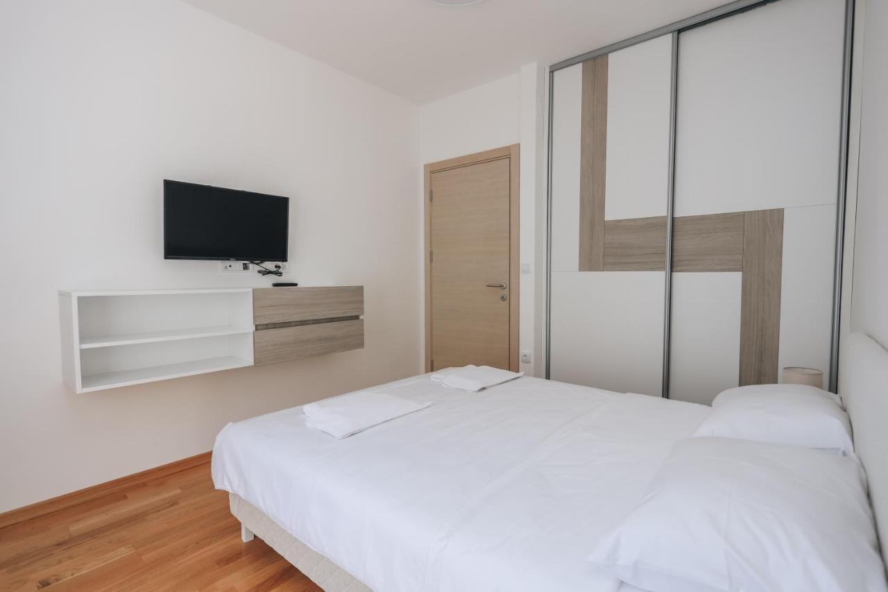 Status-M Apartments Bečići Ngoại thất bức ảnh
