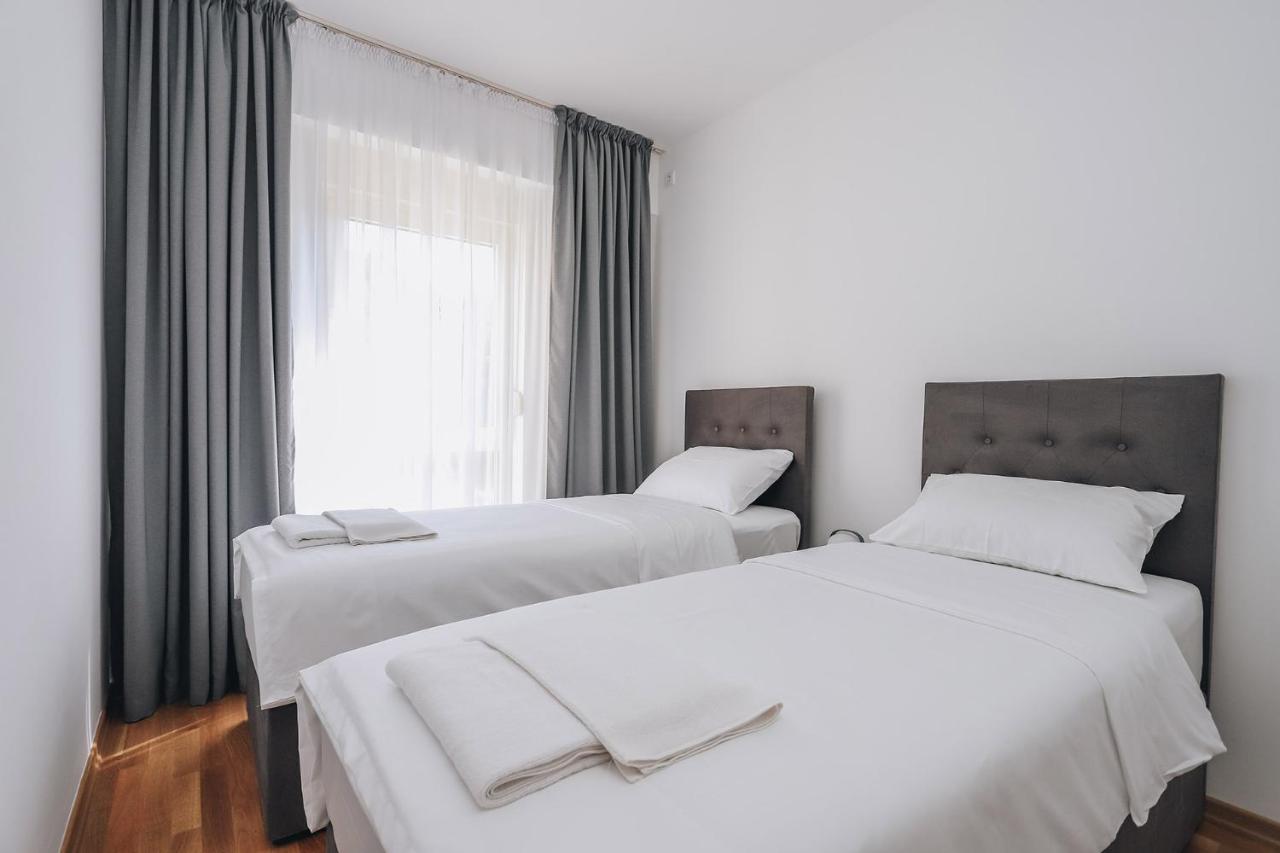 Status-M Apartments Bečići Ngoại thất bức ảnh
