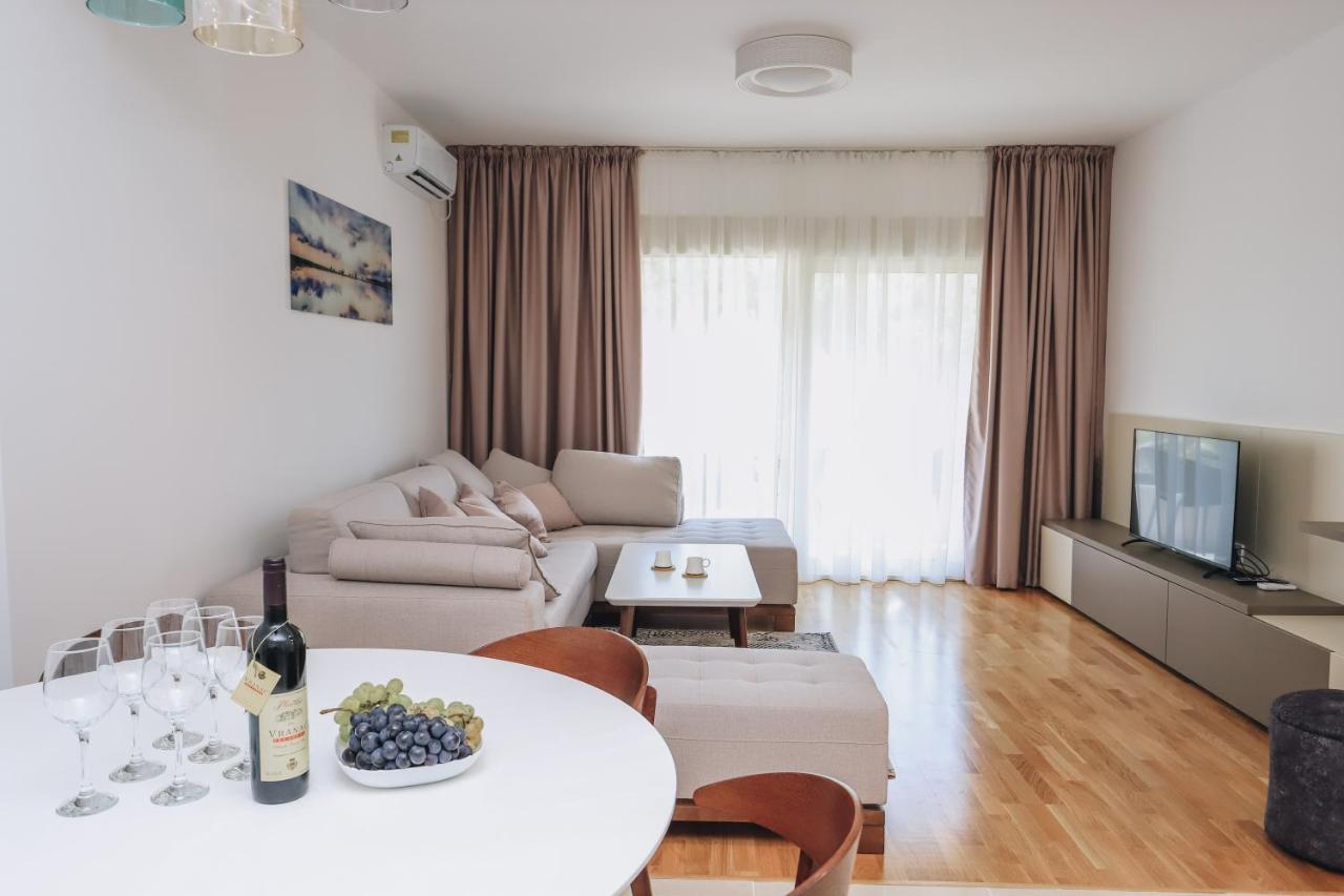Status-M Apartments Bečići Ngoại thất bức ảnh