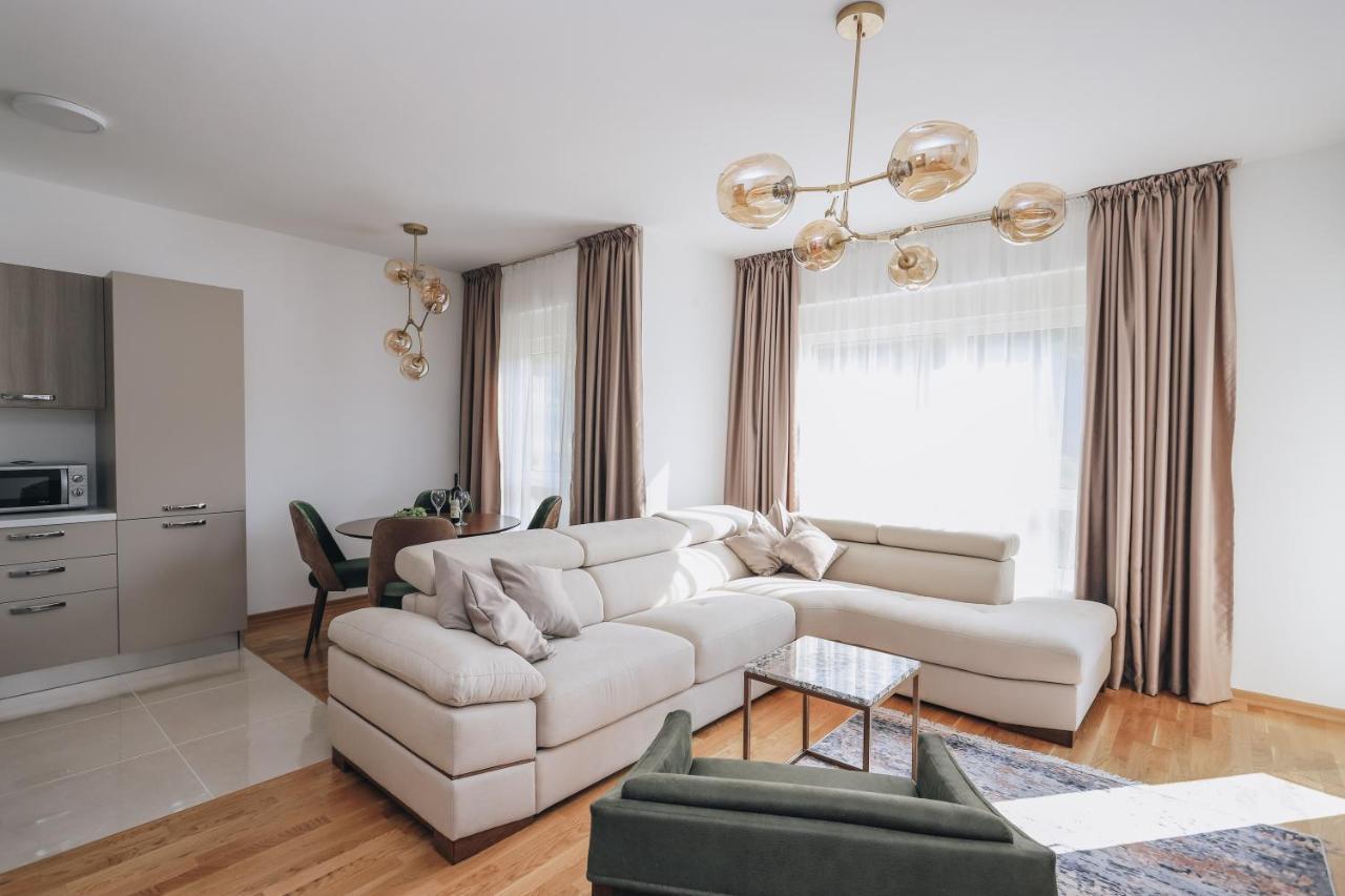 Status-M Apartments Bečići Ngoại thất bức ảnh