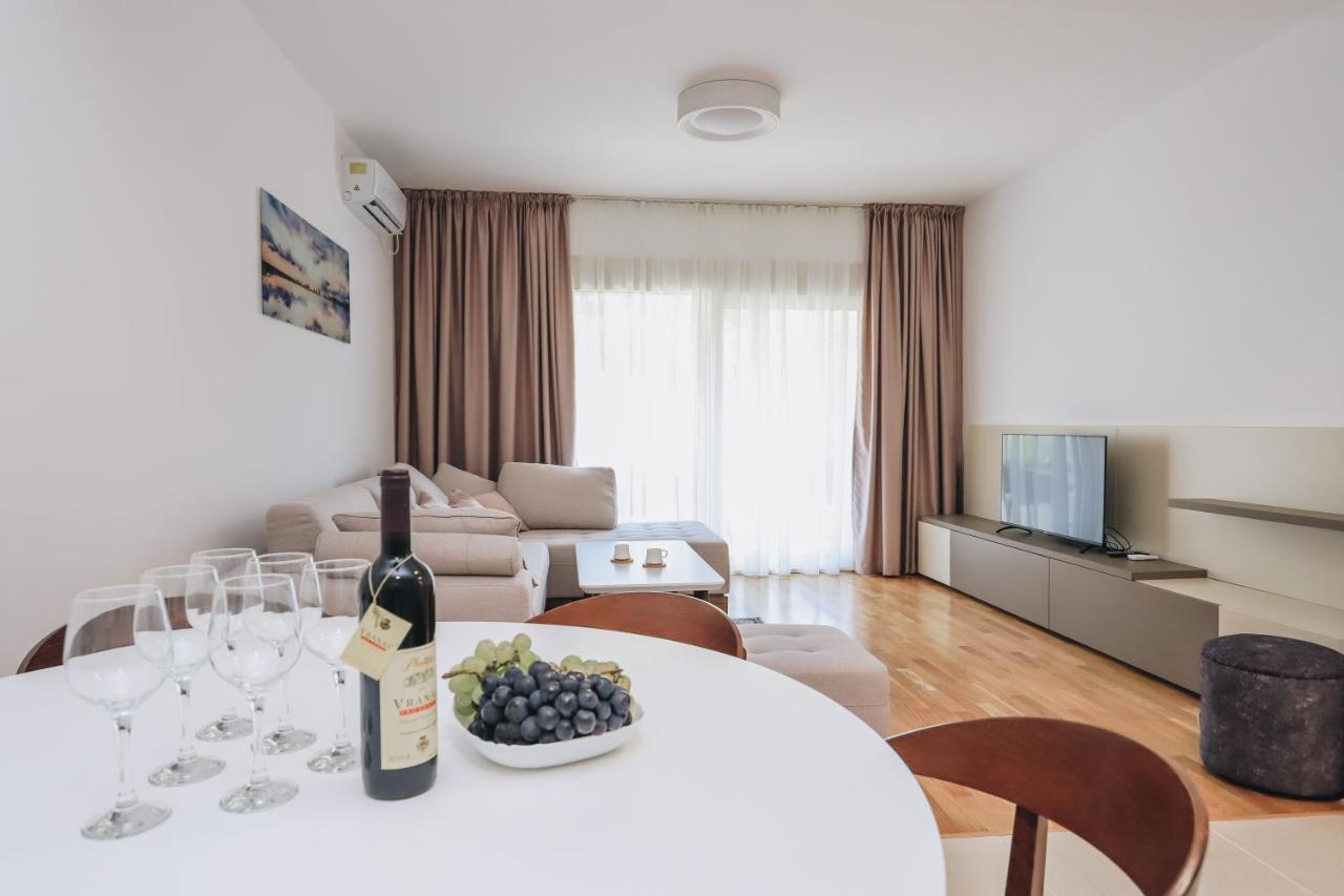 Status-M Apartments Bečići Ngoại thất bức ảnh