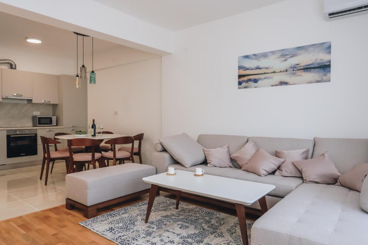Status-M Apartments Bečići Ngoại thất bức ảnh