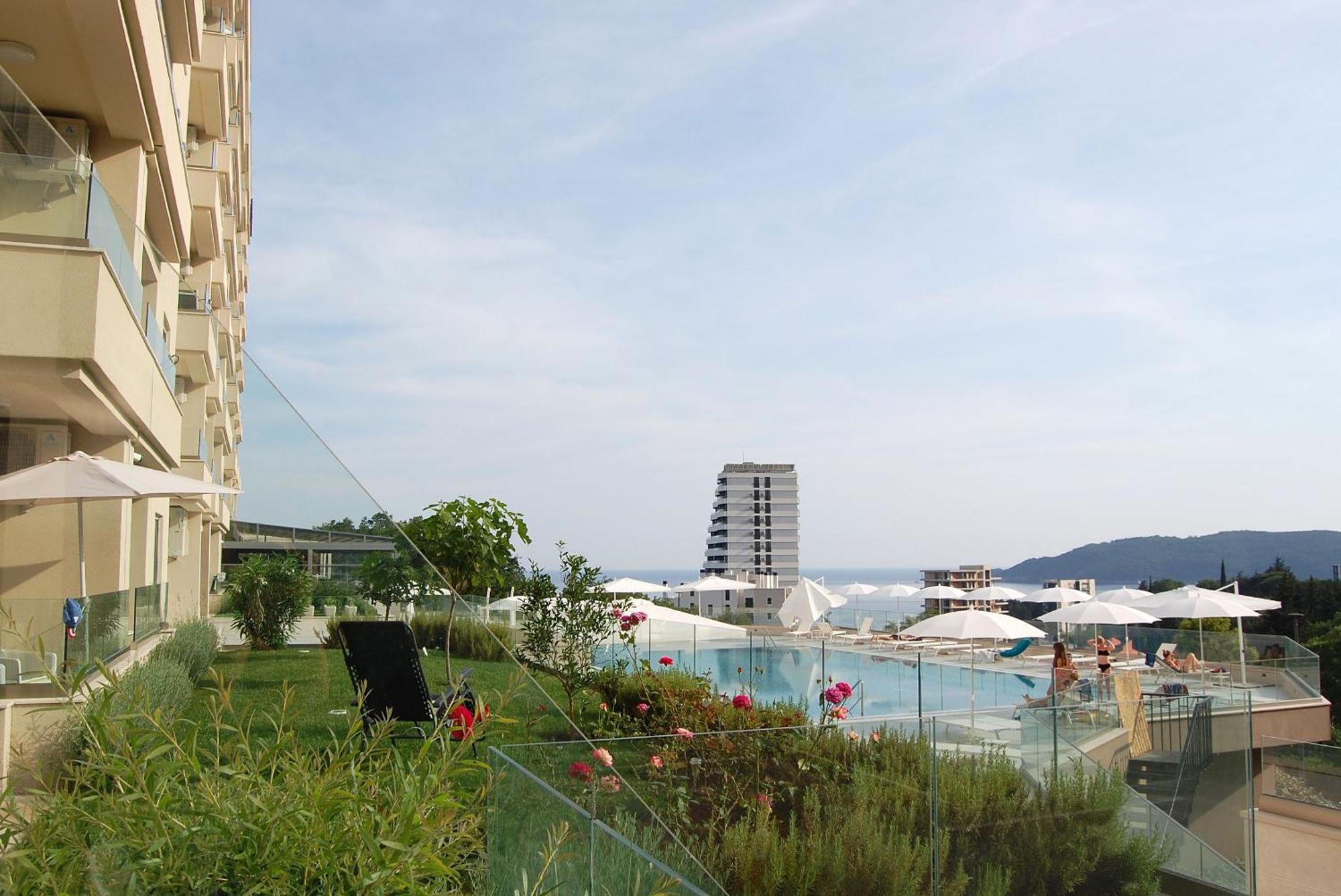 Status-M Apartments Bečići Ngoại thất bức ảnh