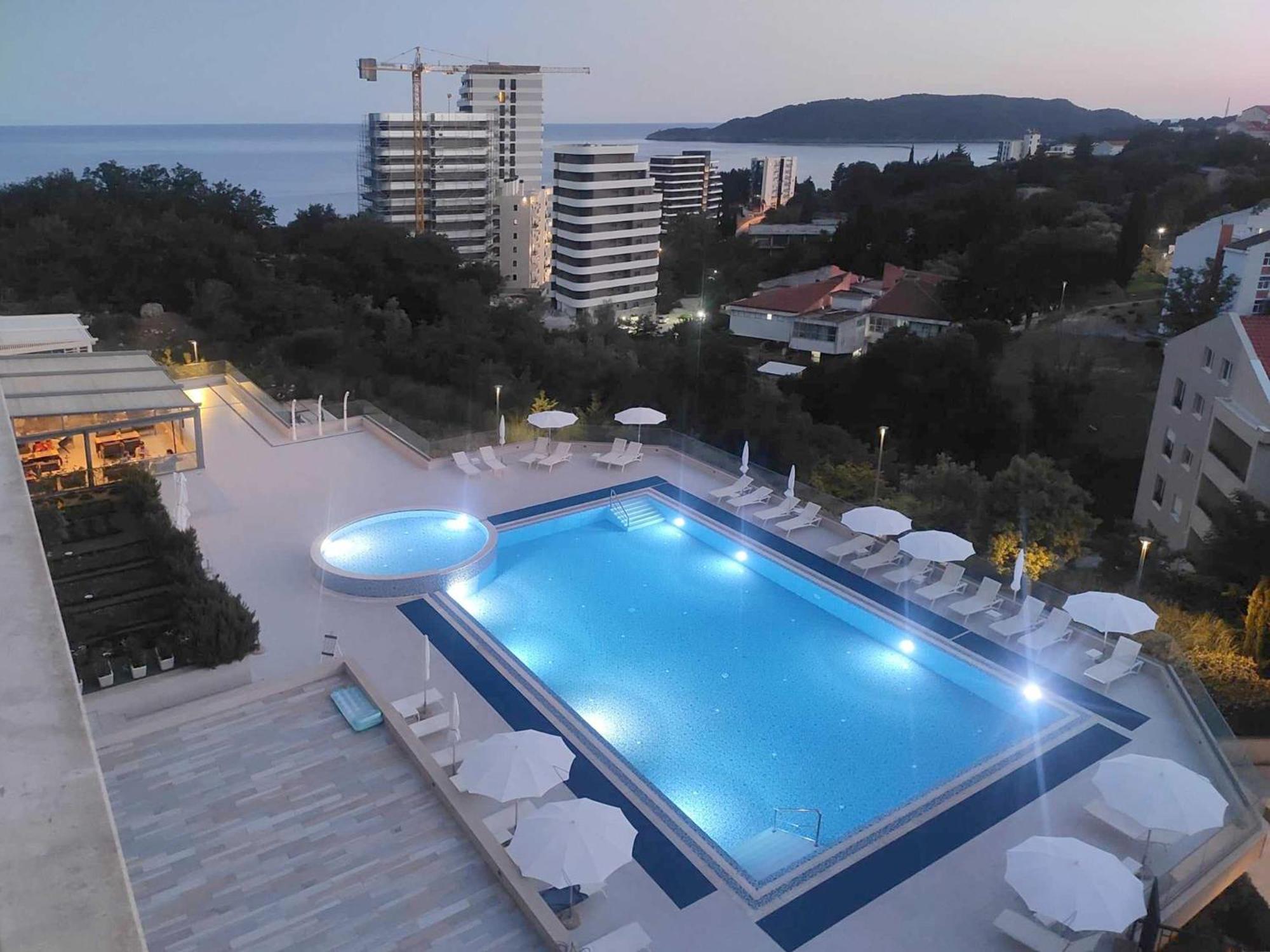 Status-M Apartments Bečići Ngoại thất bức ảnh